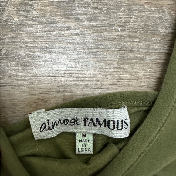 Women’s Light Olive Army Green Short Sleeve Tie Front Belted Romper- Size Medium - Picture 4 of 7